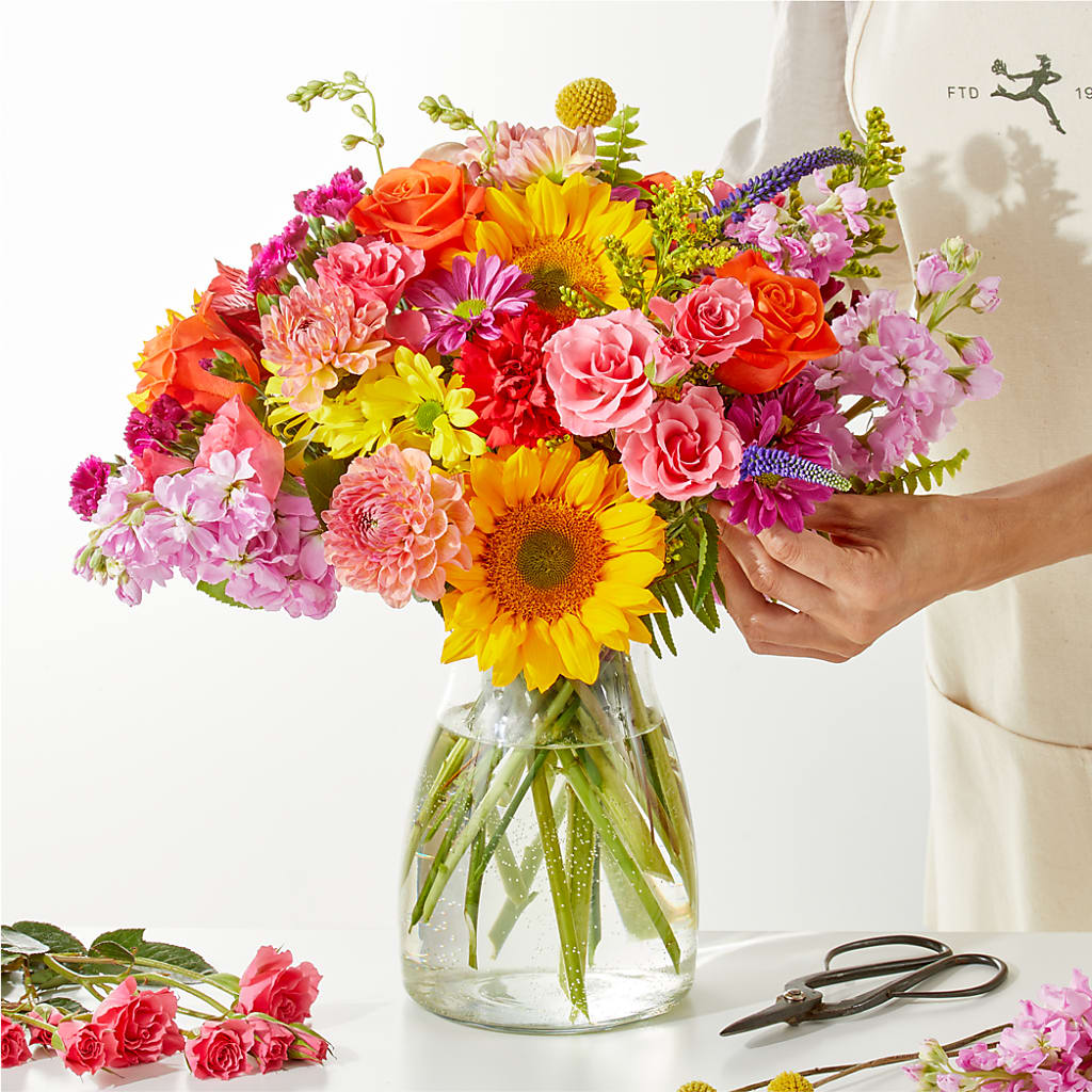 Cue the Confetti - A Florist Original – RALPH'S, Compton CA
