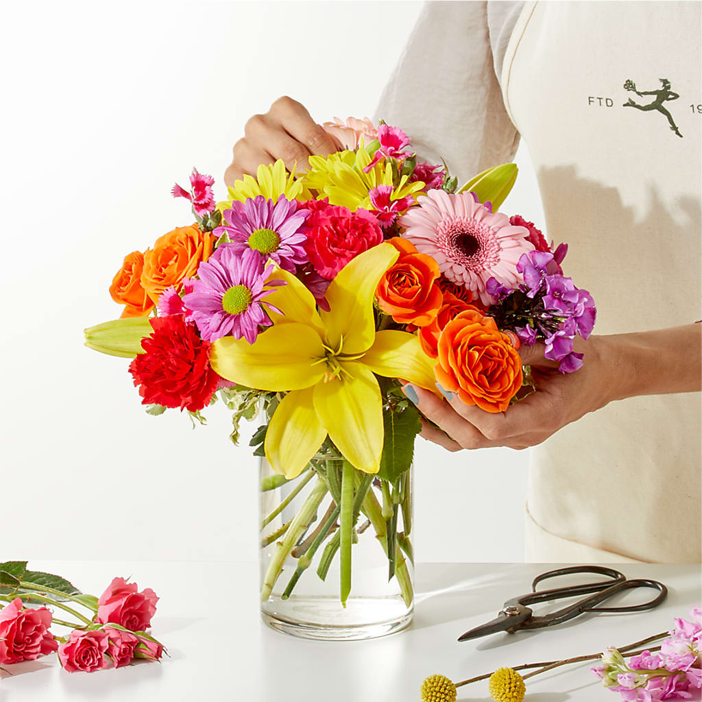 Cue the Confetti - A Florist Original – RALPH'S, Compton CA
