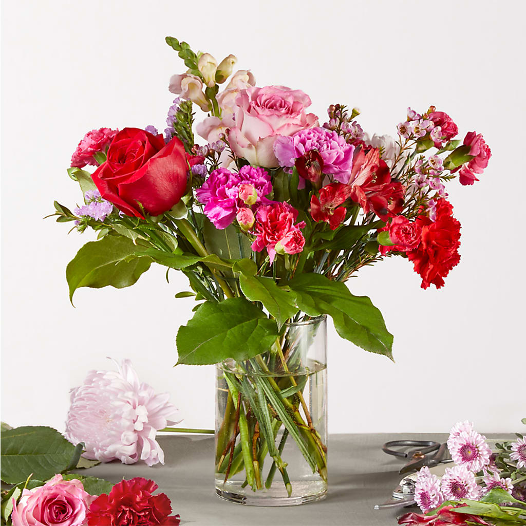 Regal Jewel – A Florist Original – RALPH'S, Compton CA