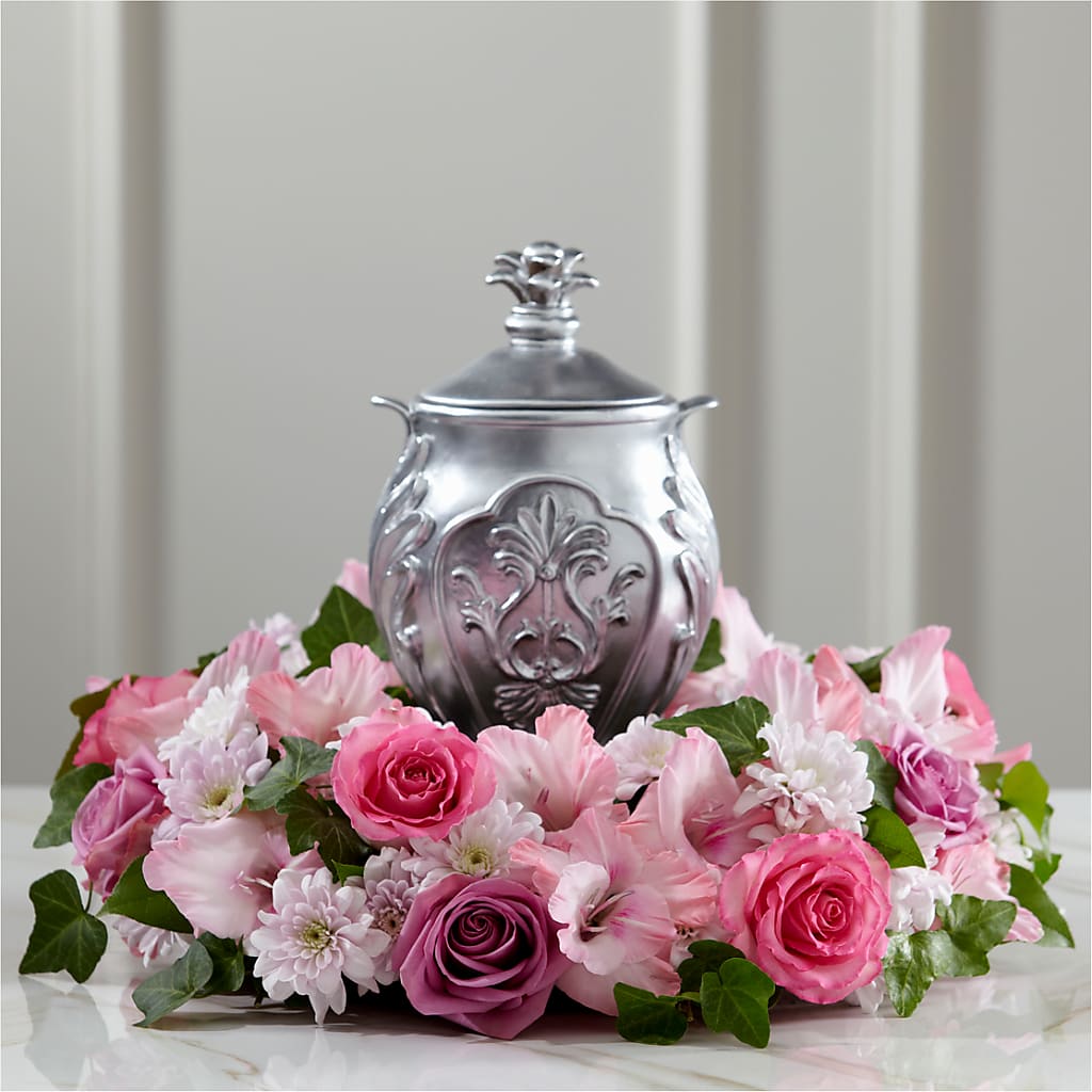 Glorious Tribute Arrangement – RALPH'S, Compton CA
