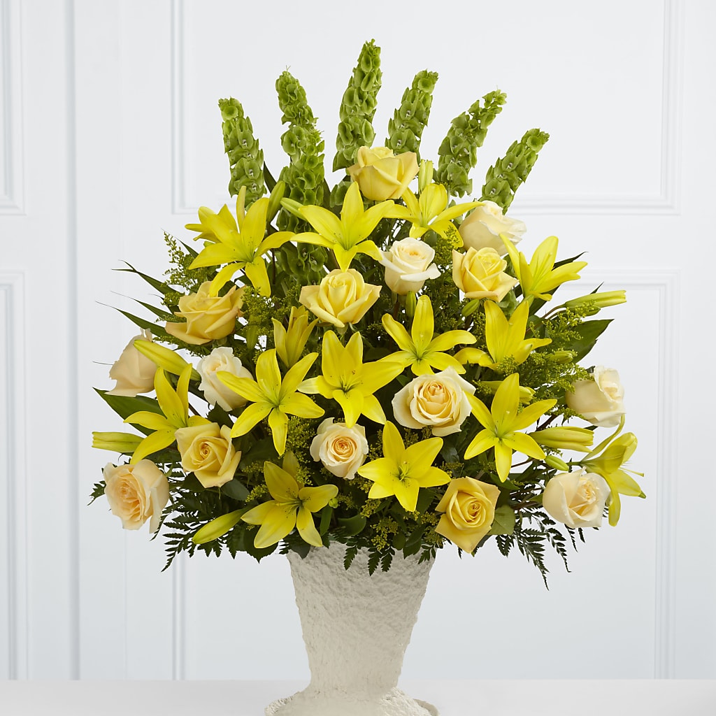 Golden Memories Arrangement – RALPH'S, Compton CA