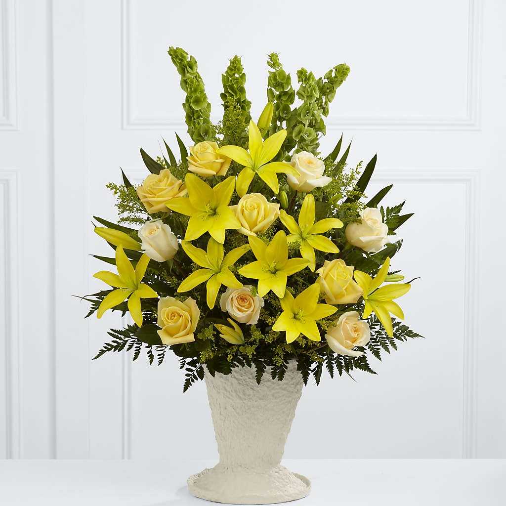 Golden Memories Arrangement – RALPH'S, Compton CA