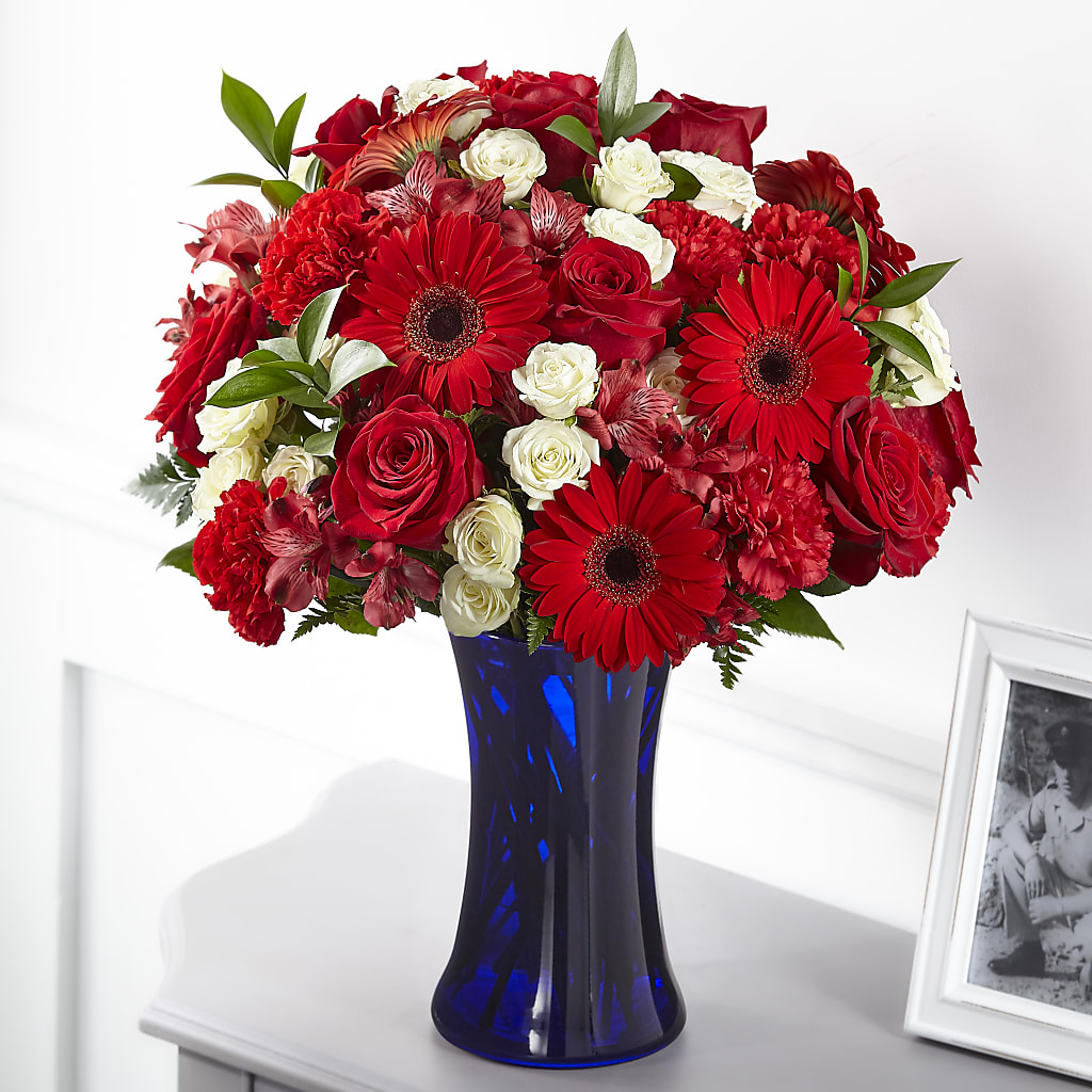 Hearts Embrace Bouquet – RALPH'S, Compton CA