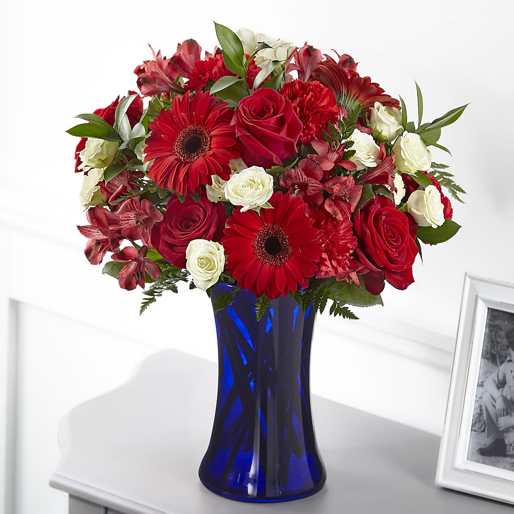 Hearts Embrace Bouquet – RALPH'S, Compton CA