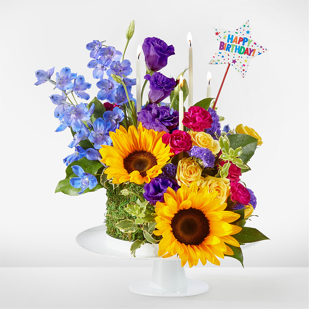 Star of the Day Floral Cake – RALPH'S, Compton CA