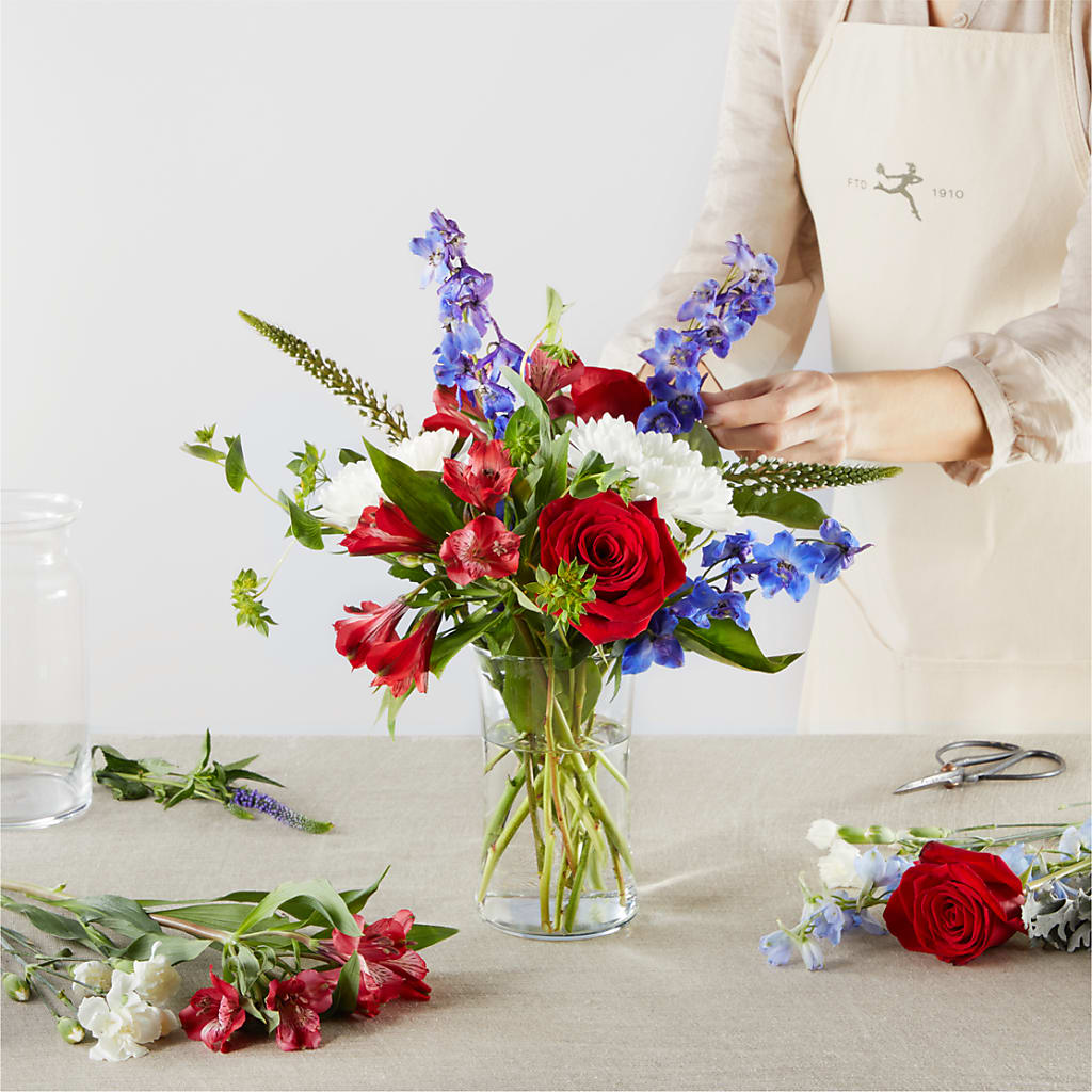 Star Spangled - A Florist Original – RALPH'S, Compton CA