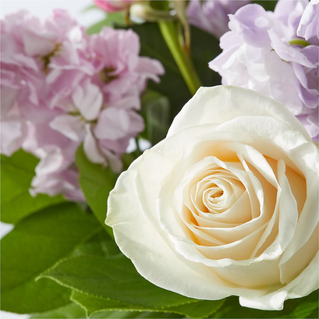 Springtime Spritz Bouquet – RALPH'S, Compton CA