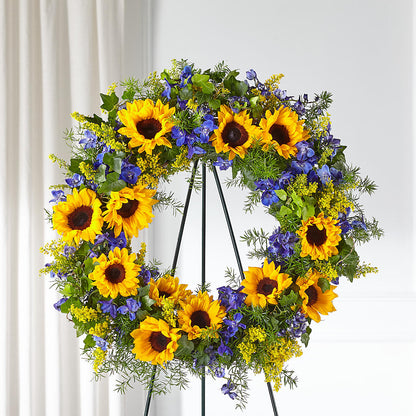 Bright Rays Wreath – RALPH'S, Compton CA