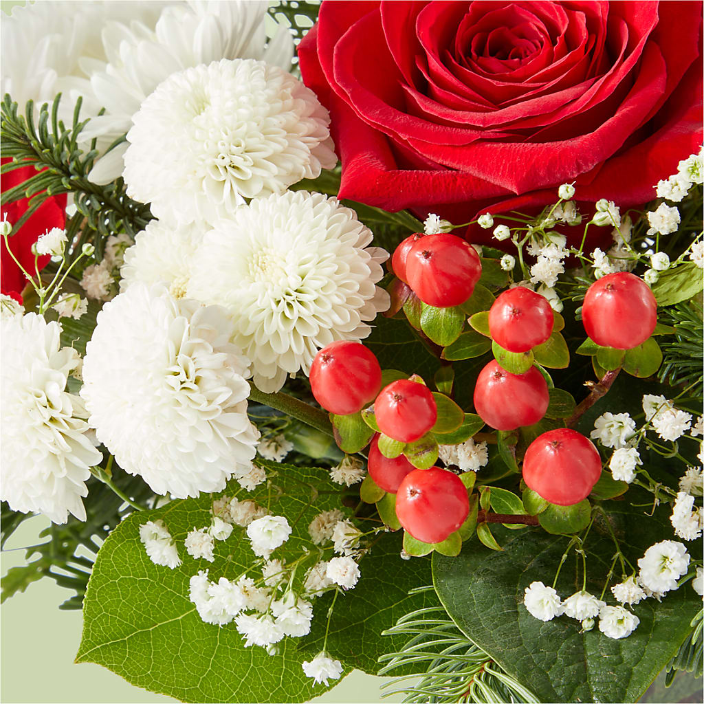 Chance of Flurries Bouquet – RALPH'S, Compton CA