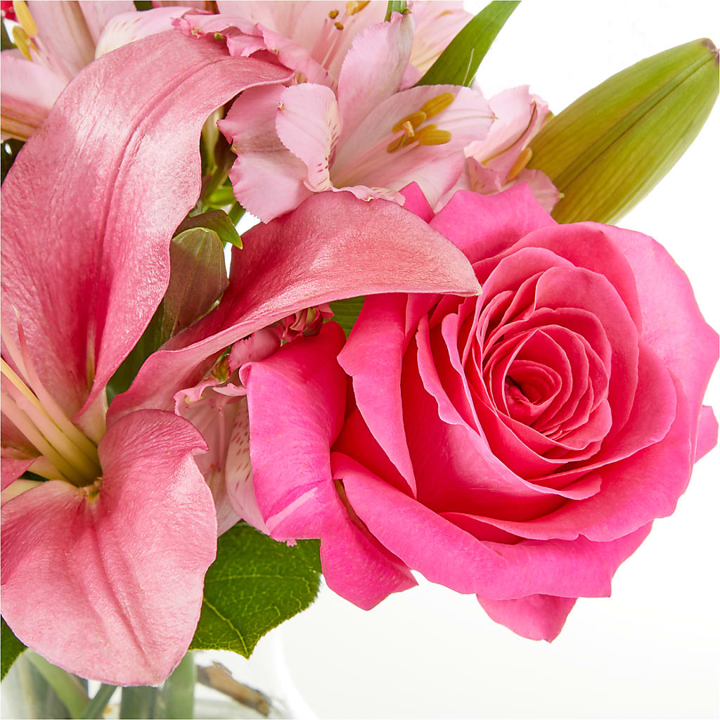 Lots of Love Bouquet – RALPH'S, Compton CA