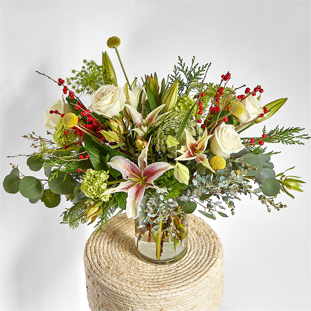Berry & Bright Bouquet – RALPH'S, Compton CA