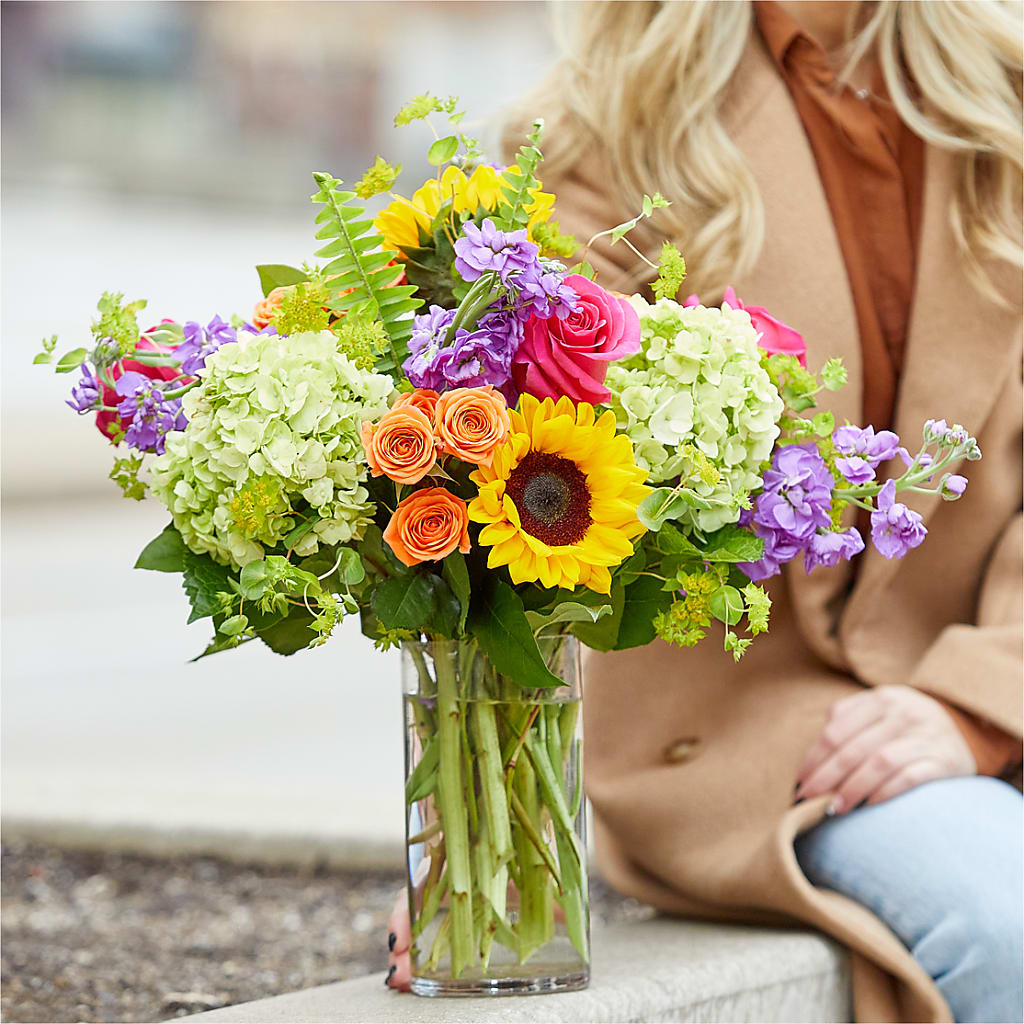 Vibrant Greetings Bouquet – RALPH'S, Compton CA
