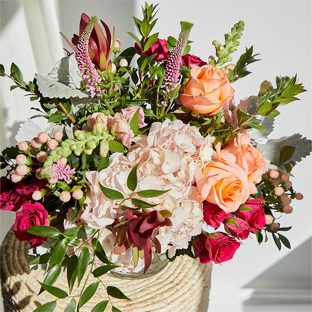 Glitz & Glam Bouquet – RALPH'S, Compton CA