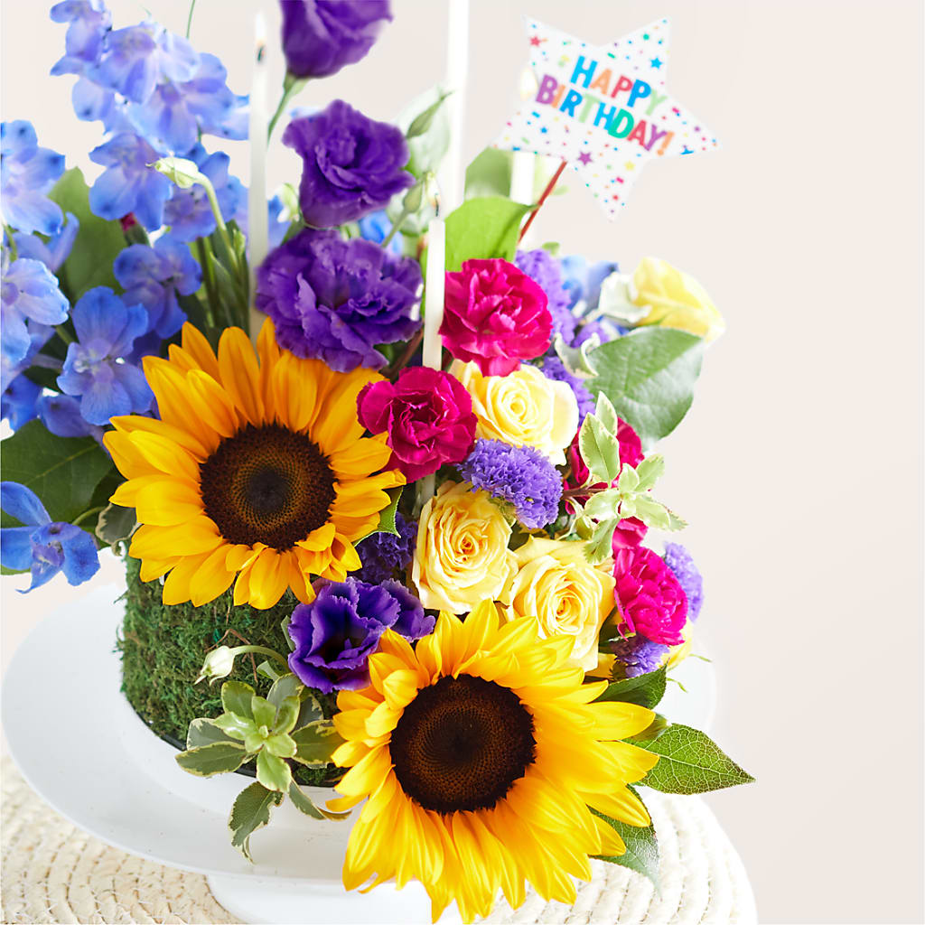Star of the Day Floral Cake – RALPH'S, Compton CA
